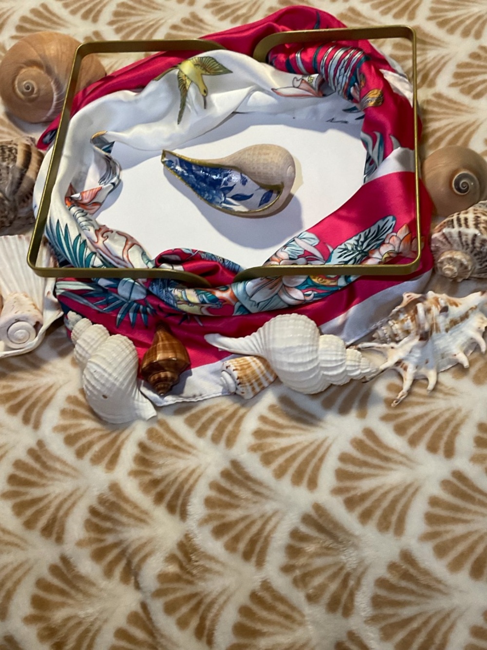 Paper Fig Sea Shell Trinket Dish - Picture 5 of 5